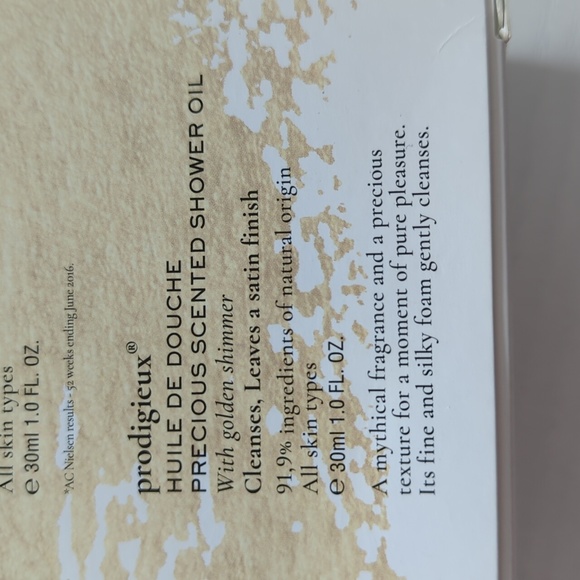 Nuxe Paris Prodigieux Precious Scented Shower Oil, 30ml - Picture 4 of 4